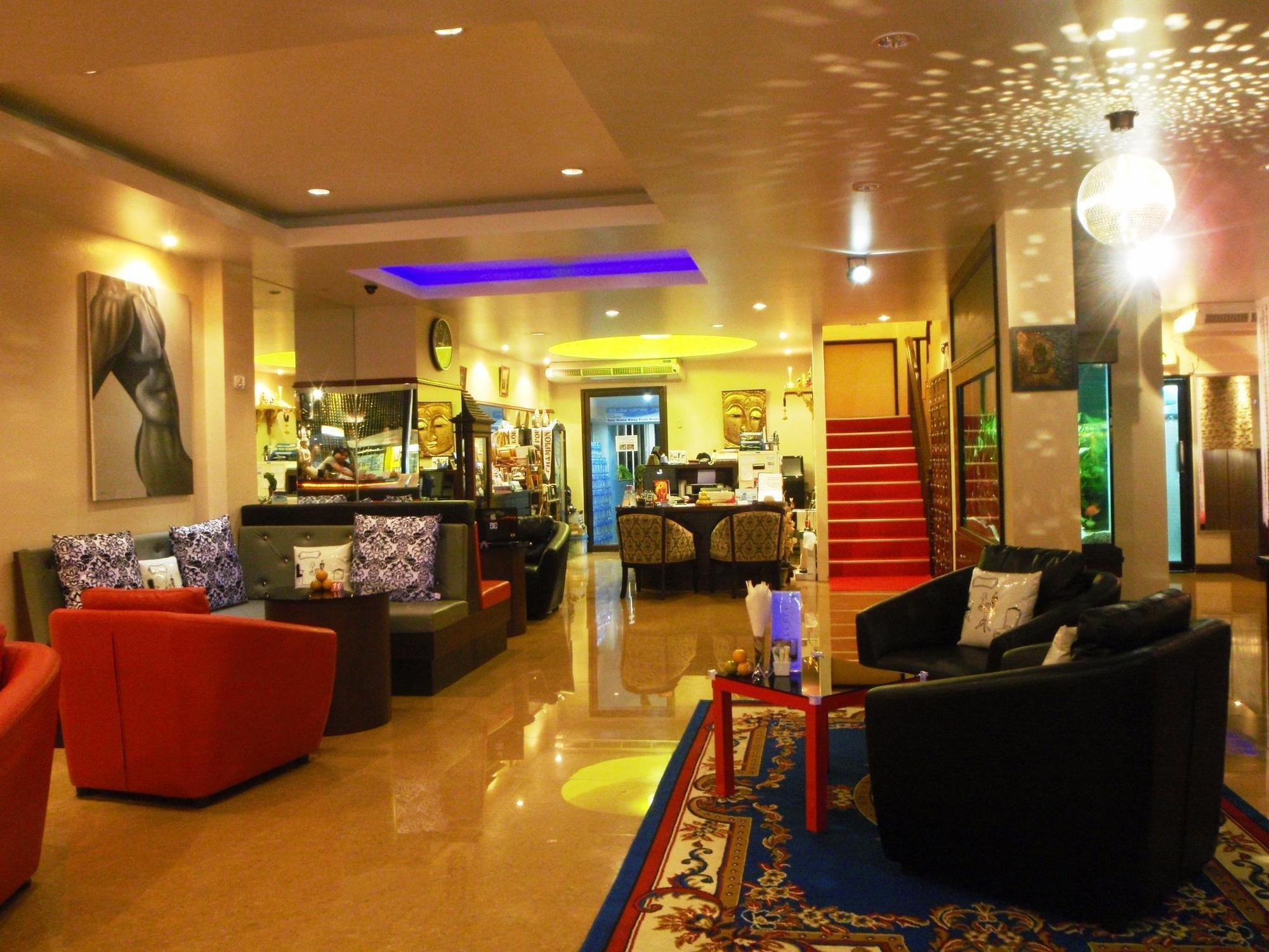 Club One Seven Phuket Hotell Patong Eksteriør bilde